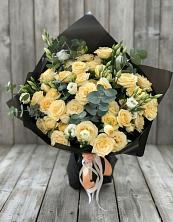 Букет цветов из:  Розы и Лизиантусы в Уптар