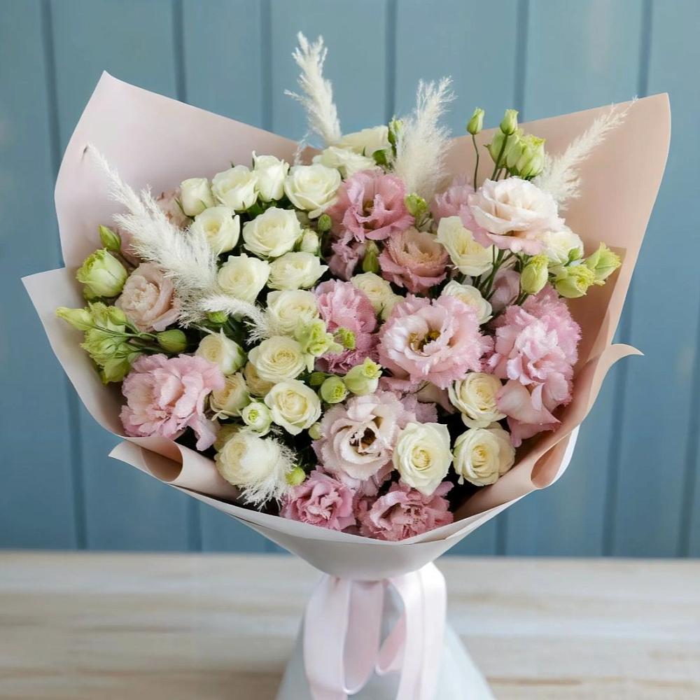 Букет цветов из: Альстромерии и Розы в Уптар