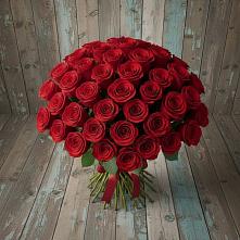 Букет 55 Красных роз Фридом #REPLACE_PRED# Уптар