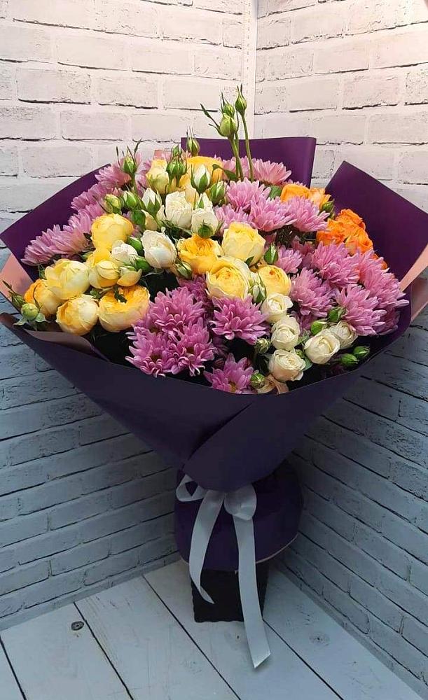 Букет цветов из: Хризантемы и Розы в Уптар