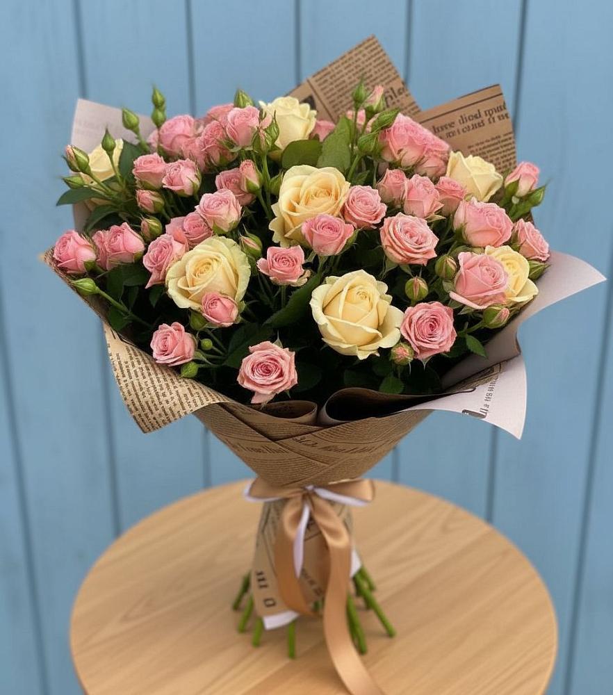 Букет цветов из: Розы в Уптар