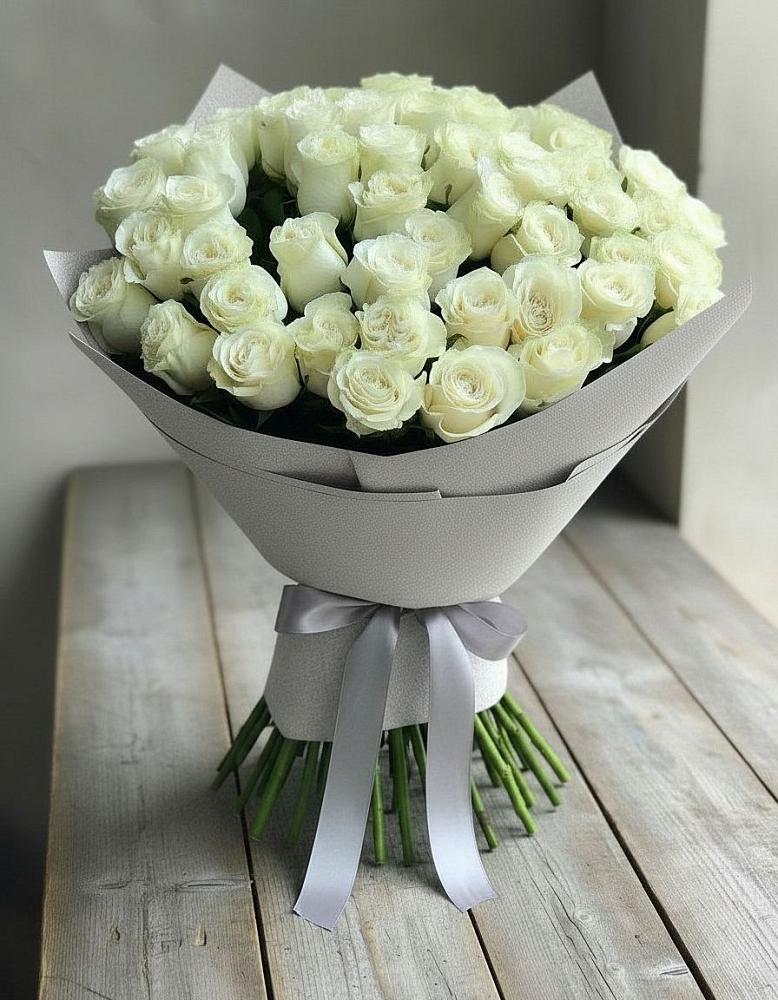 Букет 35 Белых роз в Уптар