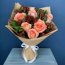 Букет цветов из:  Розы и Альстромерии в Уптар