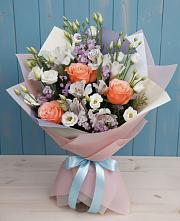 Букет цветов из:  Лизиантусы, Розы, Альстромерии и Гипсофила #REPLACE_PRED# Уптар