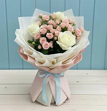 Букет цветов из:  Розы #REPLACE_PRED# Уптар