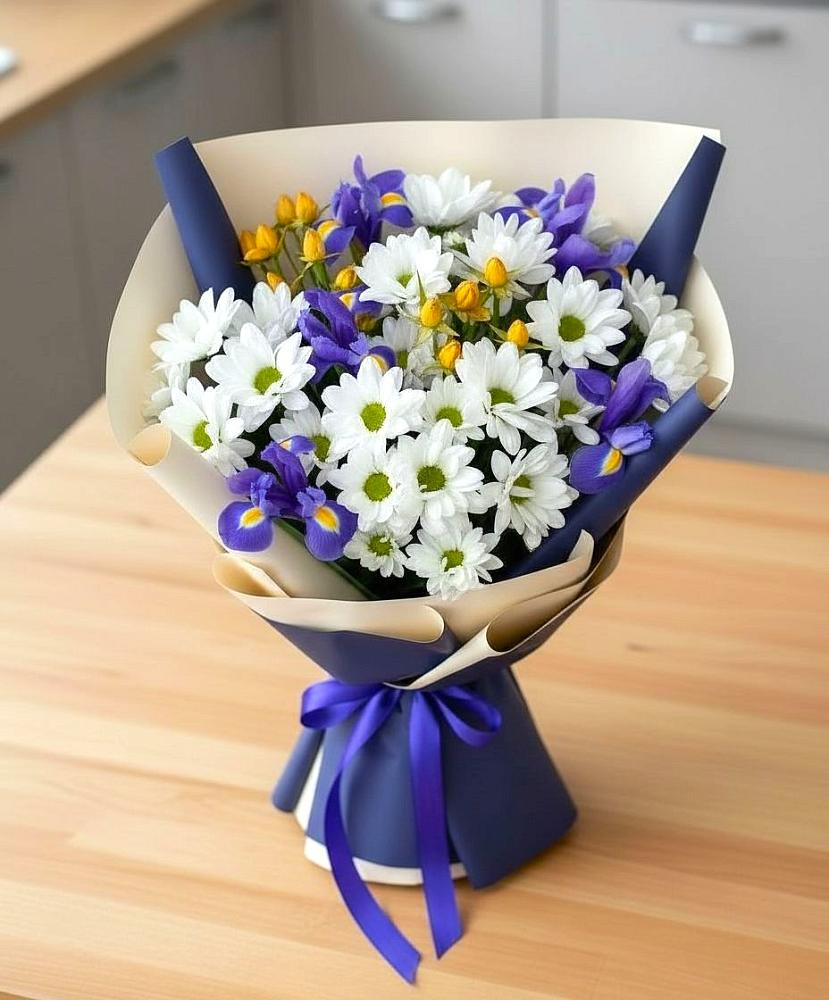 Букет цветов из: Розы, Ирисы и Хризантемы в Уптар