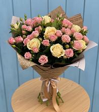 Букет цветов из:  Розы в Уптар