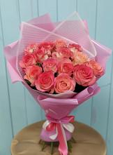 Букет 15 Розовых роз Равель в Уптар