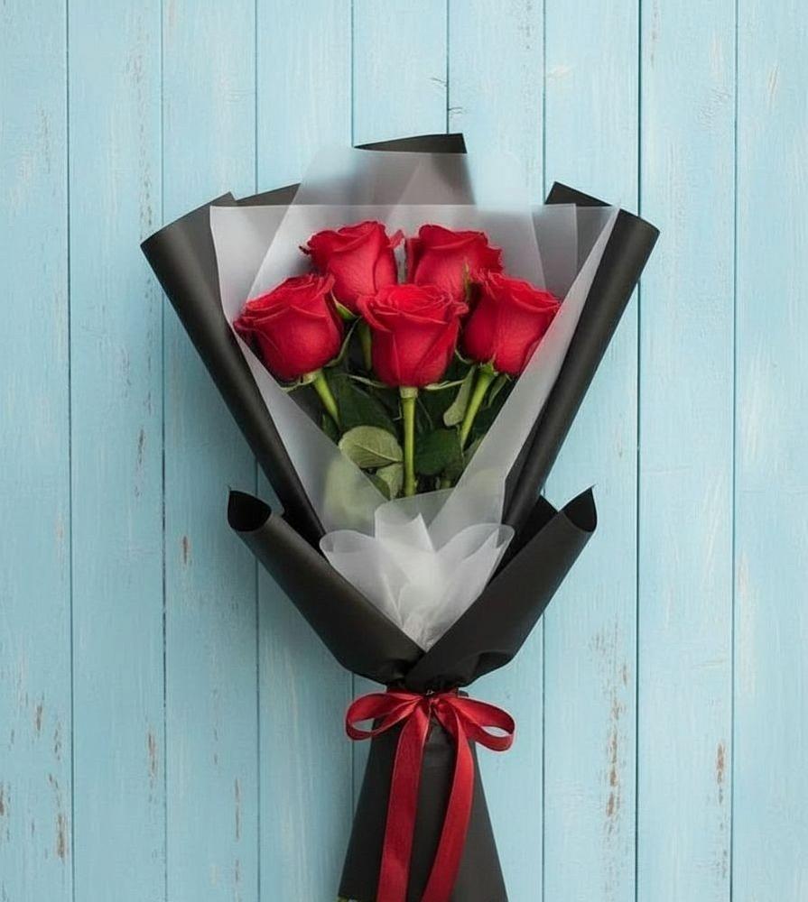 Букет цветов из: Розы в Уптар