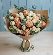 Букет цветов из:  Альстромерии и Розы в Уптар