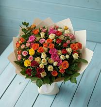 Букет Микс из разноцветных кустовых роз в Уптар