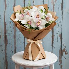 Букет цветов из:  Орхидеи и Розы #REPLACE_PRED# Уптар